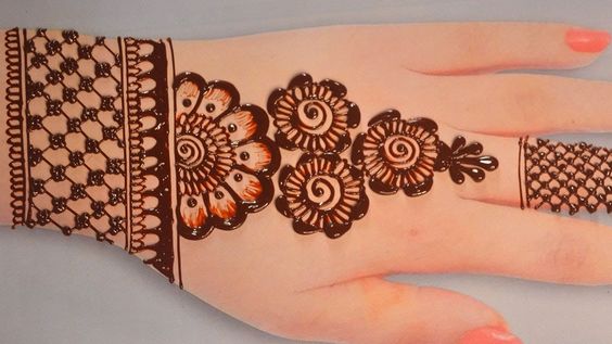 Easy Arabic Mehndi Design Back Hand