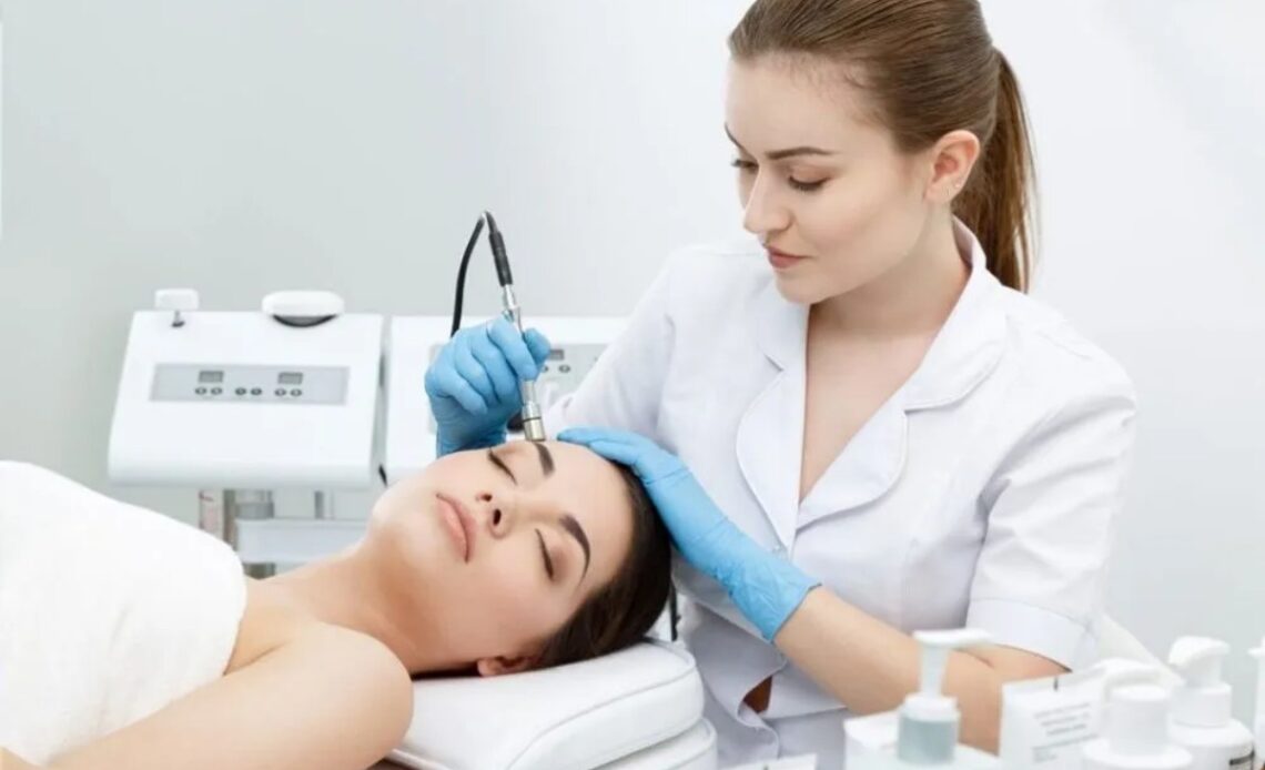 Best Dermatologist In Delhi