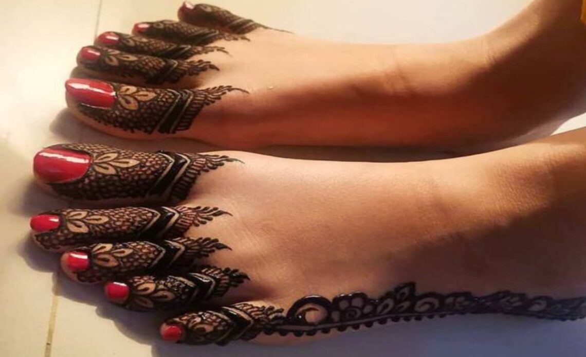 Easy Pair Ki Mehndi Design Simple