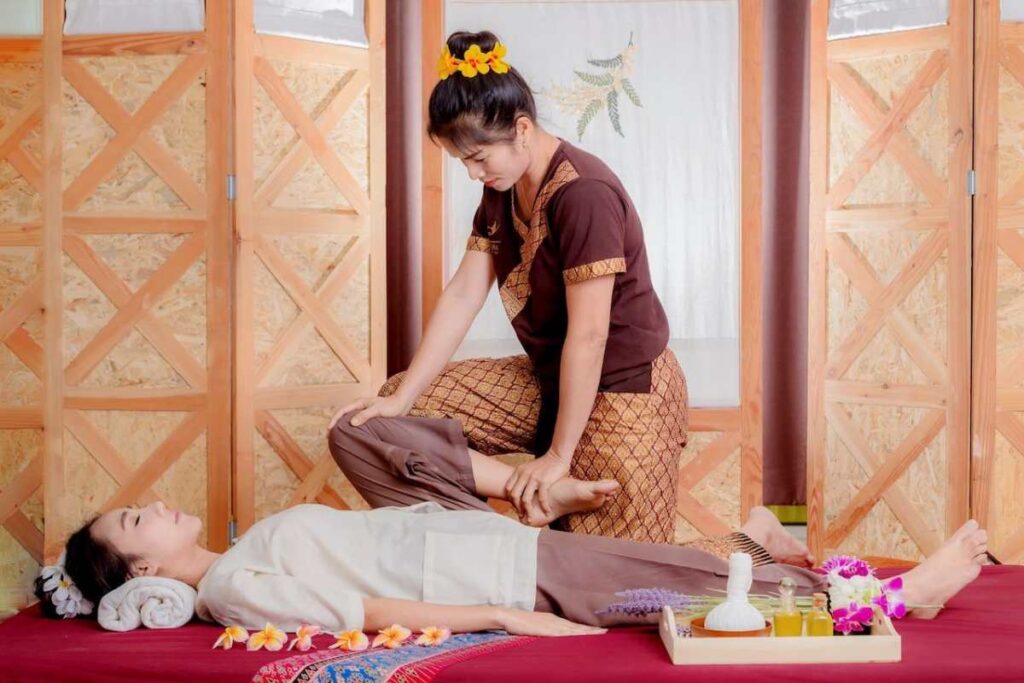 How Does Thai Massage Therapy Relieve Muscle Tension